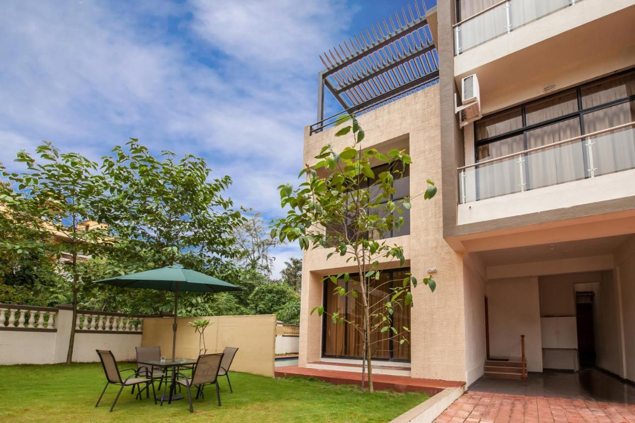Stayvista'S Greenwoods Villa 10 - City-Center Villa With Private Pool, Terrace, Lift & Carrom Board لونافالا المظهر الخارجي الصورة
